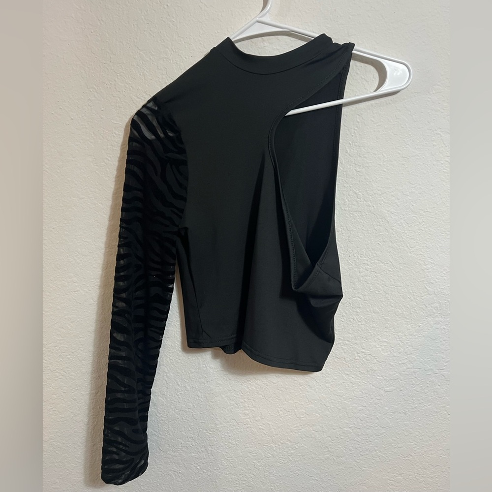 SHEIN Black One-Sleeve Bodysuit